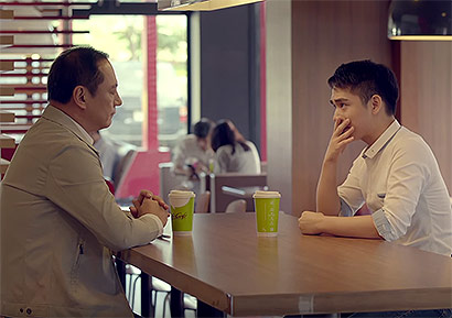 Gay-son-comes-out-to-dad-in-Taiwan-McCafe-viral-ad-